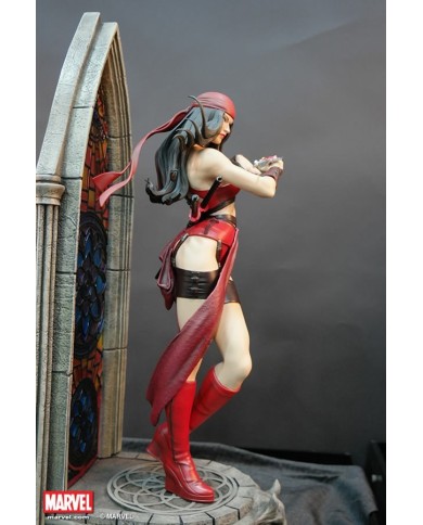 Premium Collectibles: Elektra Statue (Comics Version)