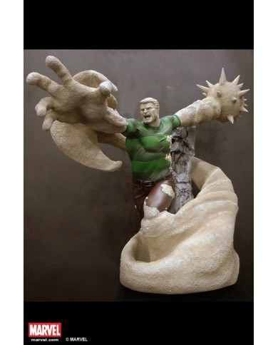 Premium Collectibles: Sandman Statue (Comics Version)