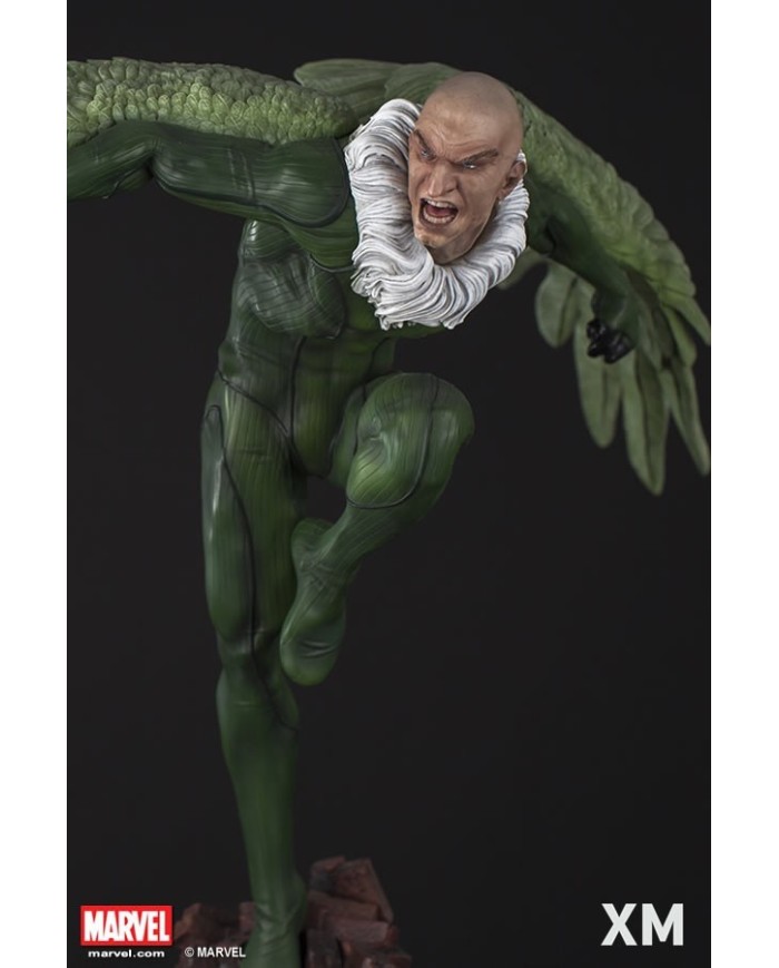 Premium Collectibles: Vulture Statue