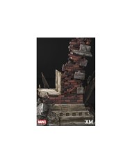 Premium Collectibles: Vulture Statue