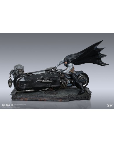 Batman: White Knight (Batcycle Edition) 1/4 Premium Collectibles Statue
