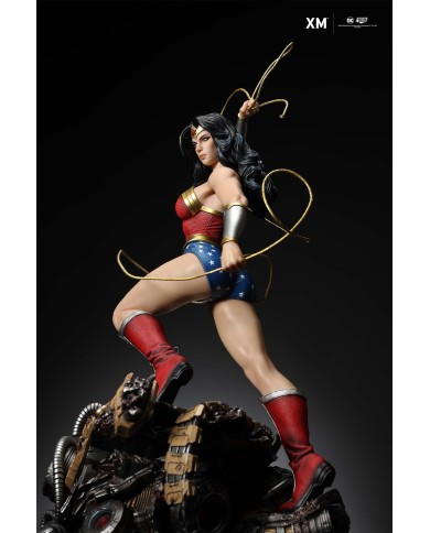 Wonder Woman - Classic 1/4 Scale DC Premium Collectibles statue