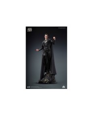 Superman Black Suit Version Regular Edition DC Comics Estatua 1/3