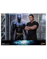 Batman Armory with Bruce Wayne El caballero oscuro: La leyenda renace Figuras y Diorama Movie Masterpiece 1/6