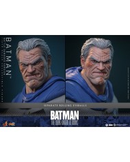 Batman (Battle Damaged Version) Batman: The Dark Knight Returns Figura Comic Masterpiece 1/6